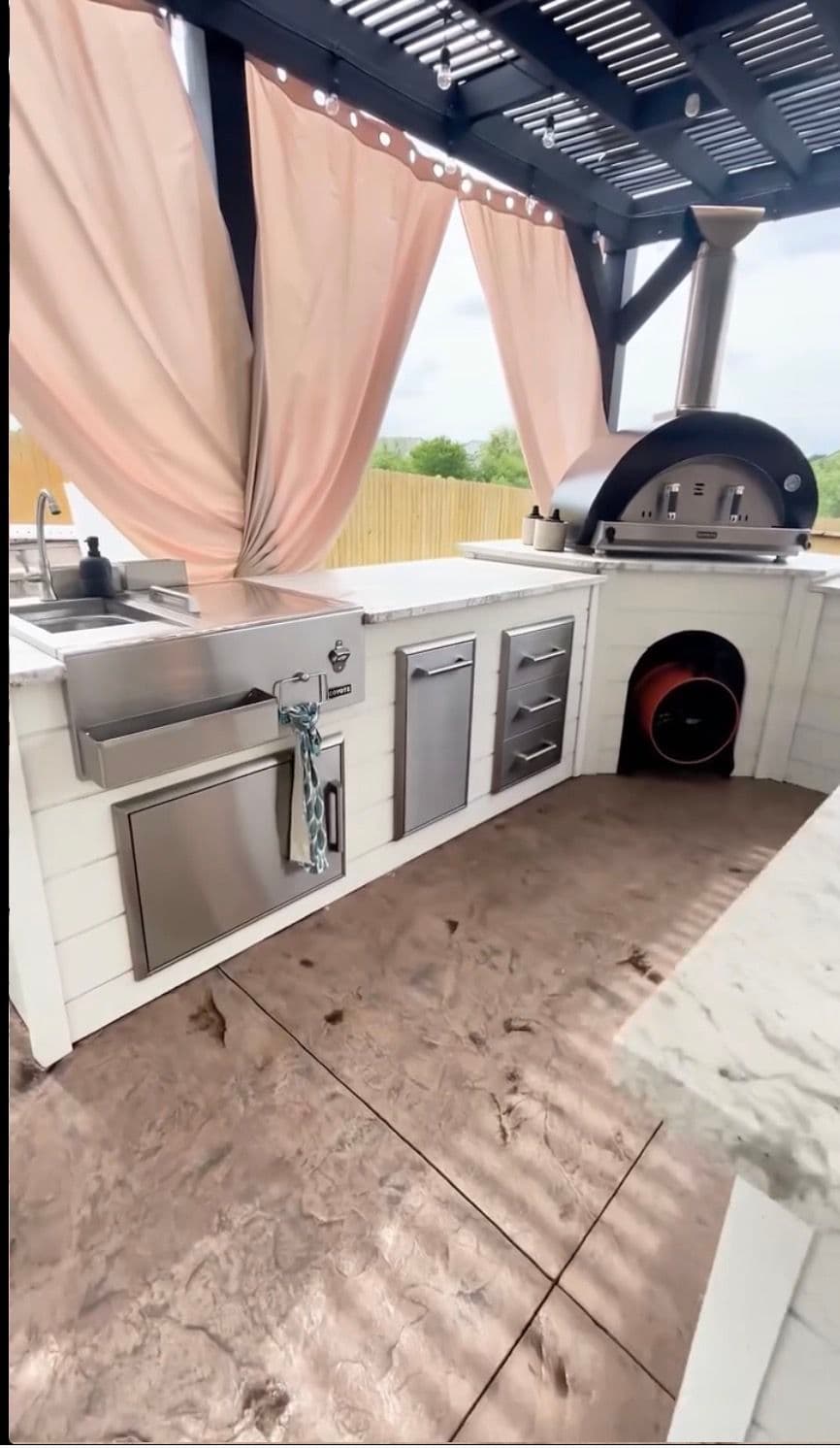 Gallery photos for Outdoor Kitchen Paradise with Piper Outdoors: Image #3